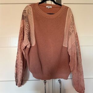 Fate Women's Pink and Beige Crew Neck Sweater